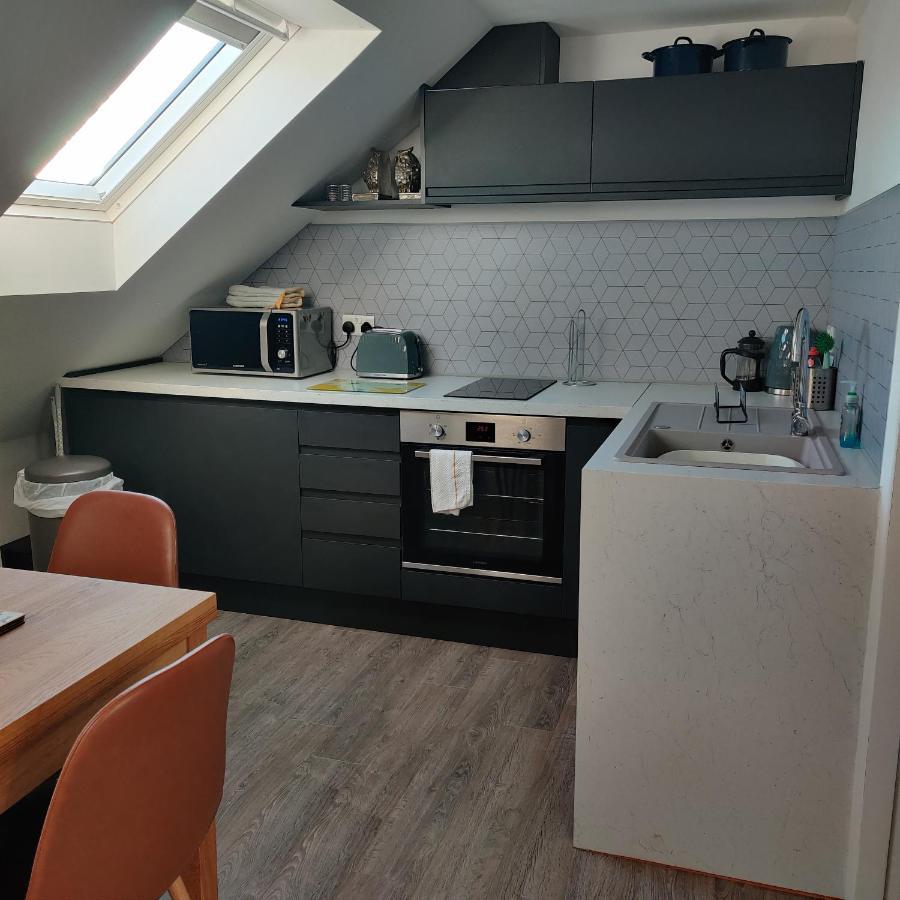 Delightful & Picturesque Modern Detached Apartment, Next To Chester Zoo, Near Park And Ride To City Centre Экстерьер фото